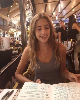 Axelle Van Collie
